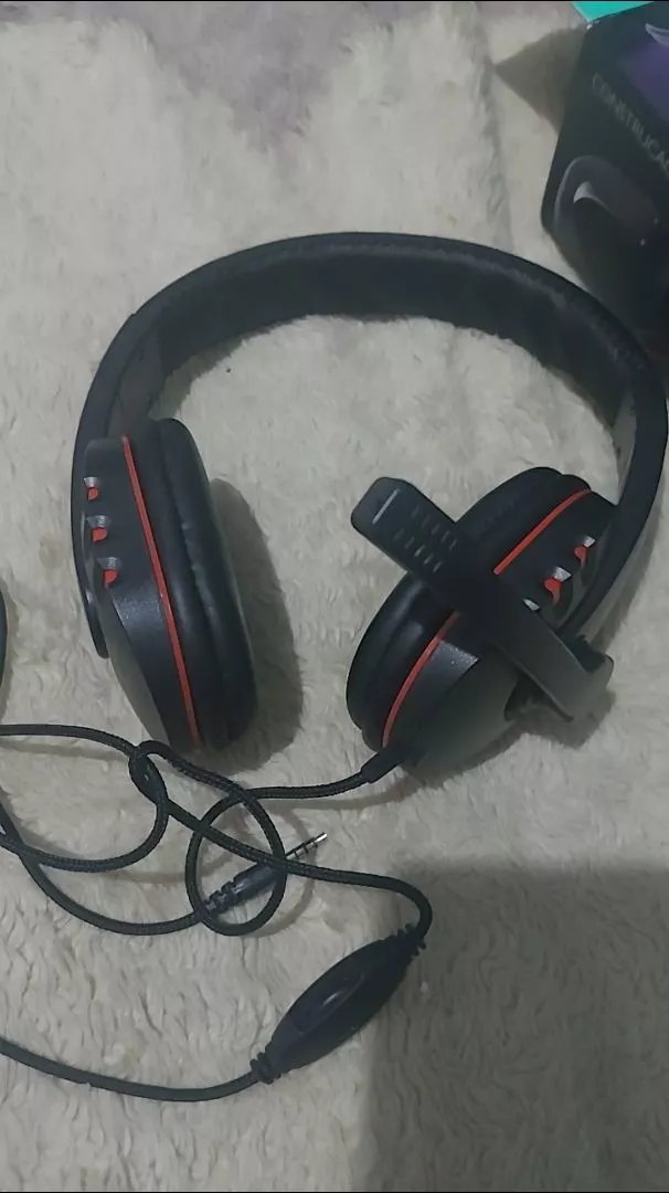 Headset Gamer com Microfone LB-FN606, Som Imersivo, P2 3.5mm, Compatível PC PS4, IZESOUND PRO photo review