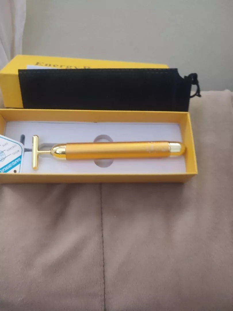 Massageador Facial Vibratório 24k Anti Rugas, Reduz Papada, Estimula Colágeno IZEGOLD LIFT photo review