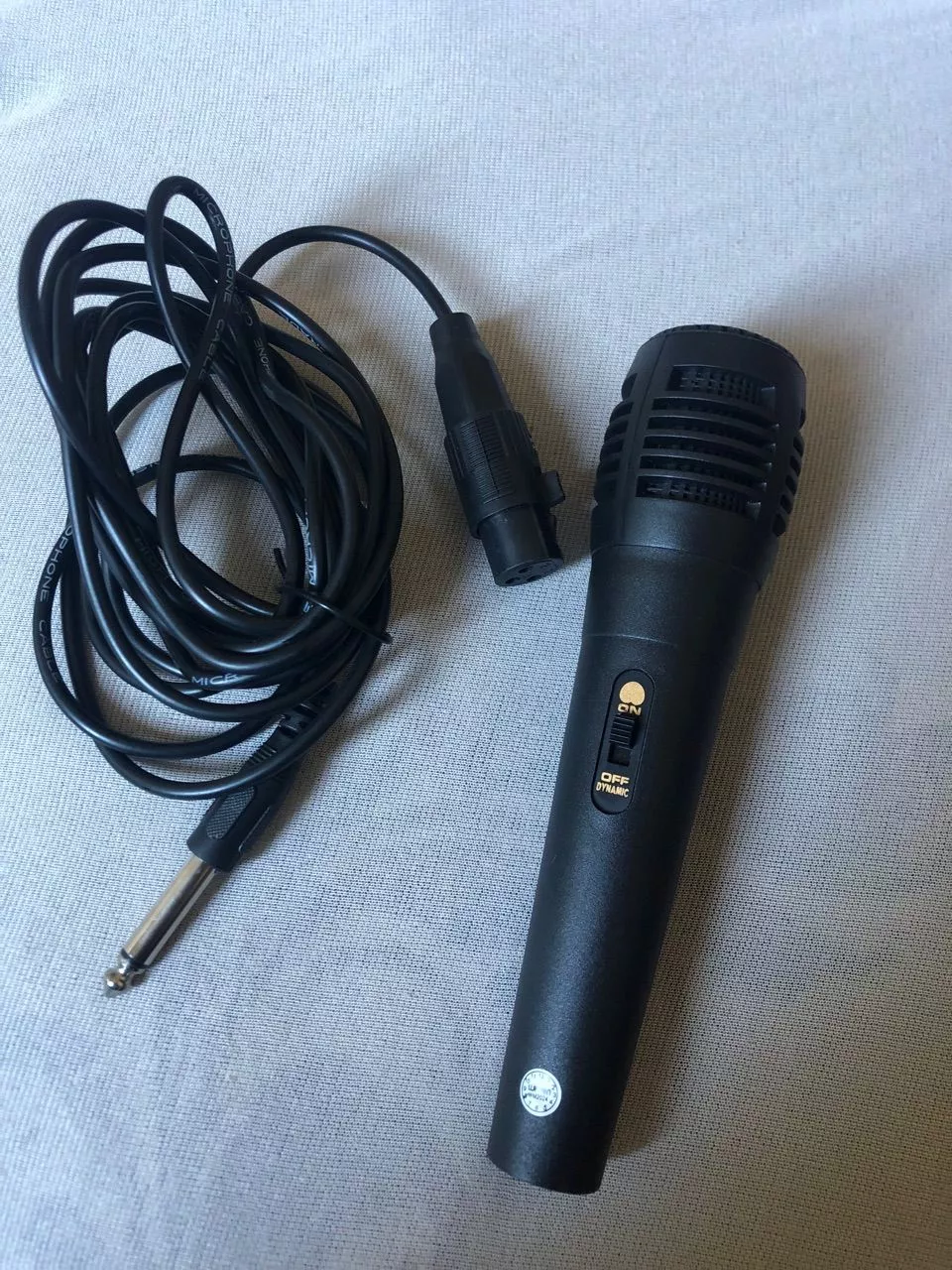 Microfone Dinâmico Profissional com Fio 3m Unidirecional IZEVOICE PRO photo review
