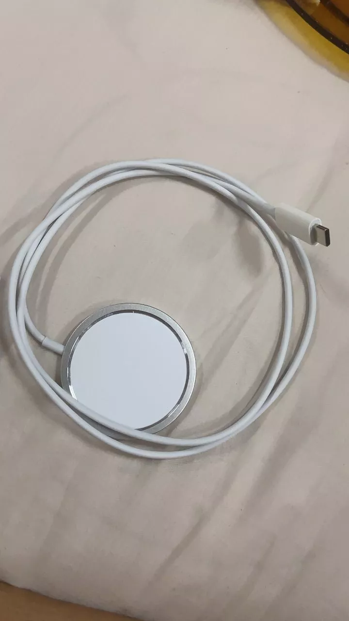 Carregador Sem Fio Magnético MagSafe 15W Compatível iPhone e AirPods IZEFAST CHARGE photo review