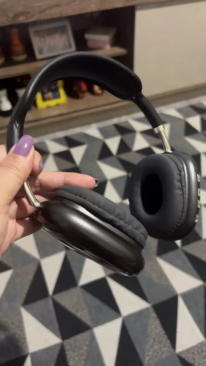 Fone de Ouvido Bluetooth Sem Fio Esportivo HiFi à Prova d'Água IZEMUSIC PRO photo review