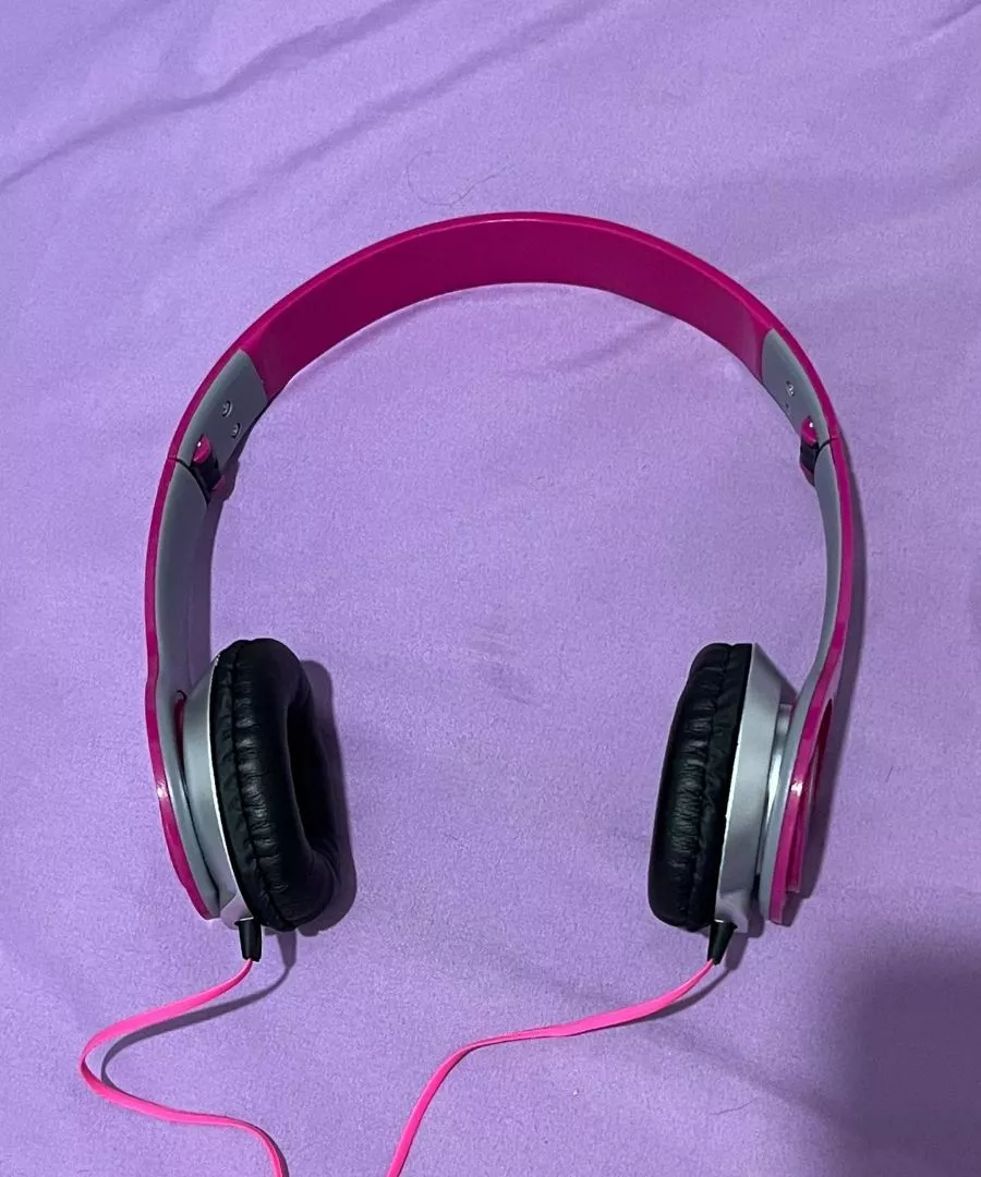Fone de Ouvido Estéreo Dobrável com Microfone P2 1,5m IZEQUALITY SOUND photo review