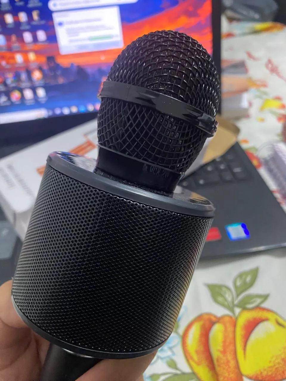 Microfone Bluetooth Karaokê Sem Fio WS-858, Gravação e Função Selfie IZESOUND STAR photo review