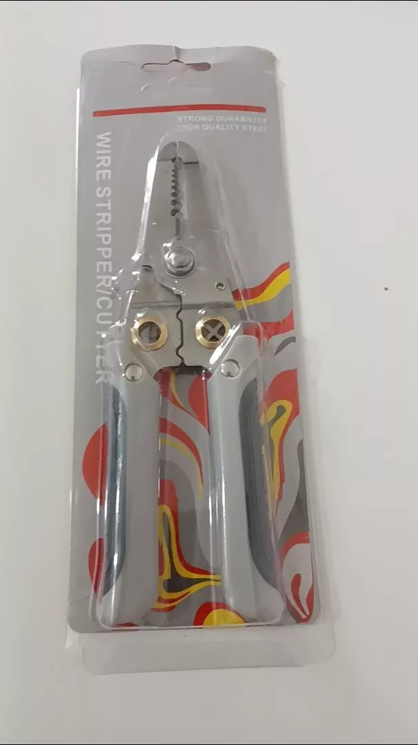 Alicate Desencapador de Fios Inox, Multifuncional, Cabo Antiderrapante IZEWIRE PRO photo review