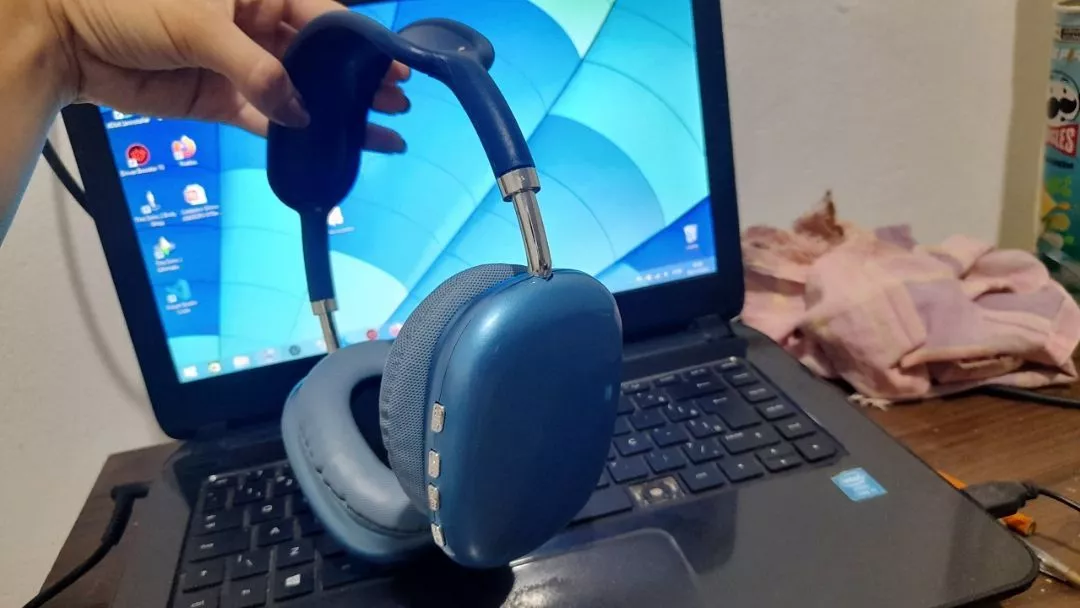 Fone de Ouvido Bluetooth Sem Fio Esportivo HiFi à Prova d'Água IZEMUSIC PRO photo review