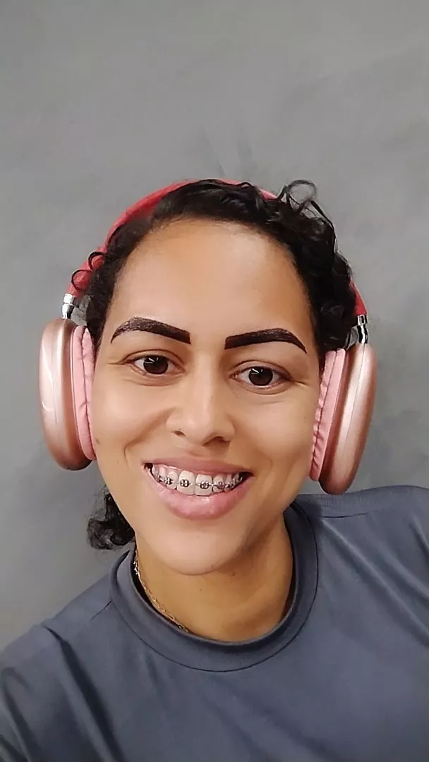 Fone de Ouvido Bluetooth Sem Fio Esportivo HiFi à Prova d'Água IZEMUSIC PRO photo review
