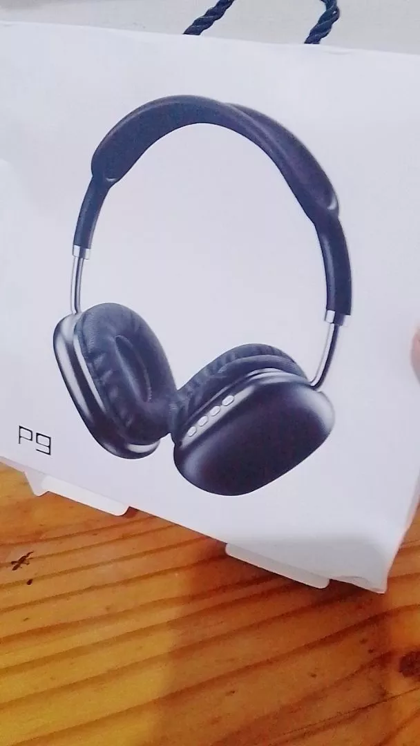 Fone de Ouvido Bluetooth Over Ear à Prova D'Água com Microfone IZEPLAY PRO photo review