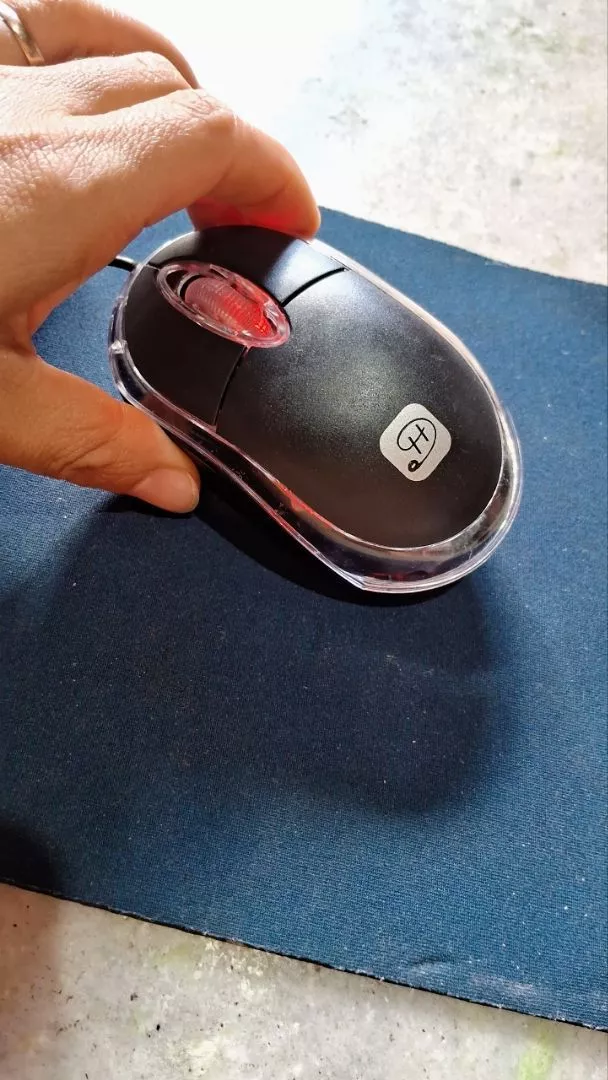 Mouse USB Óptico Preto Compacto com LED, Ergonômico, Alta Precisão IZECLICK PRO photo review