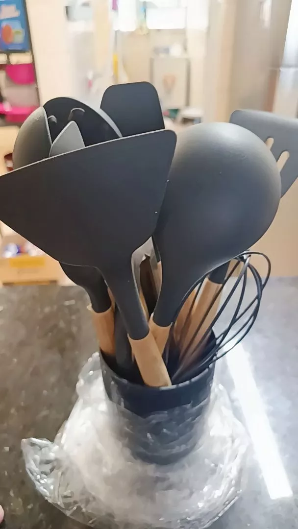 Kit Utensílios de Cozinha Silicone 12 Peças Cabo Madeira Suporta 230°C IZECOOK MASTER photo review