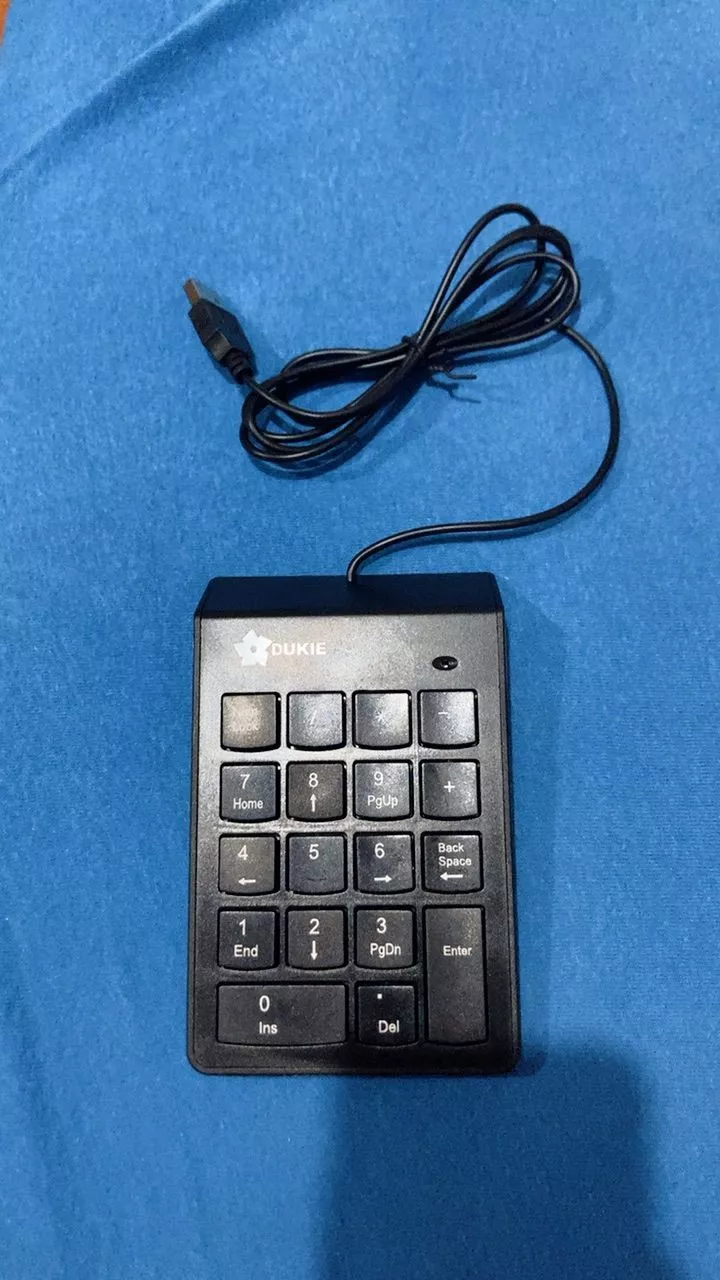Teclado Numérico USB 18 Teclas Design Fino Compatível IZEFAST PRO photo review