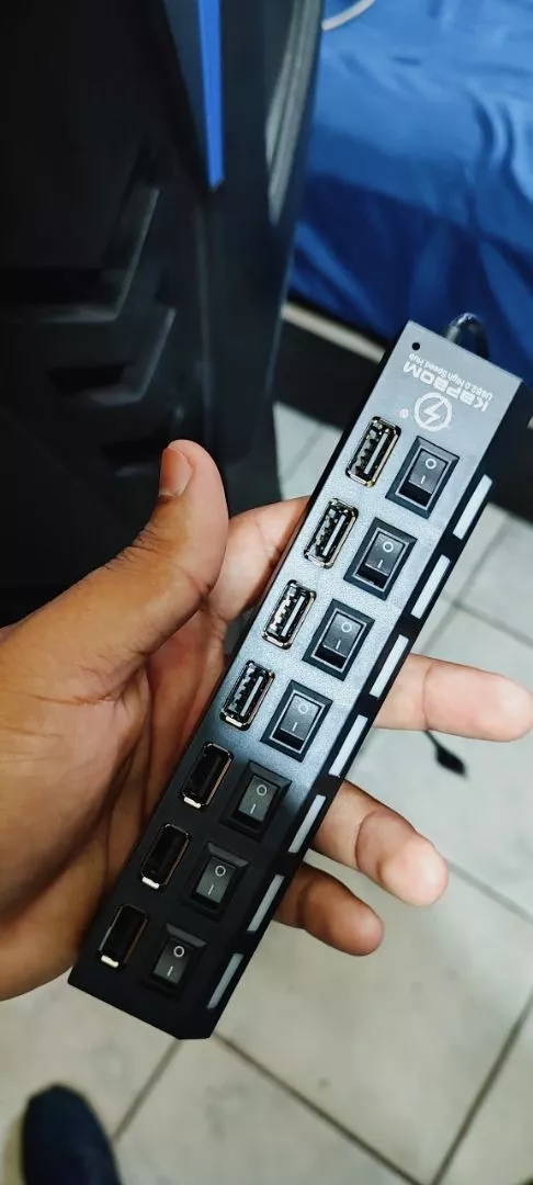 Hub USB 2.0 7 Portas LED Alta Velocidade Botão IZEHUB PRO CONNECT photo review