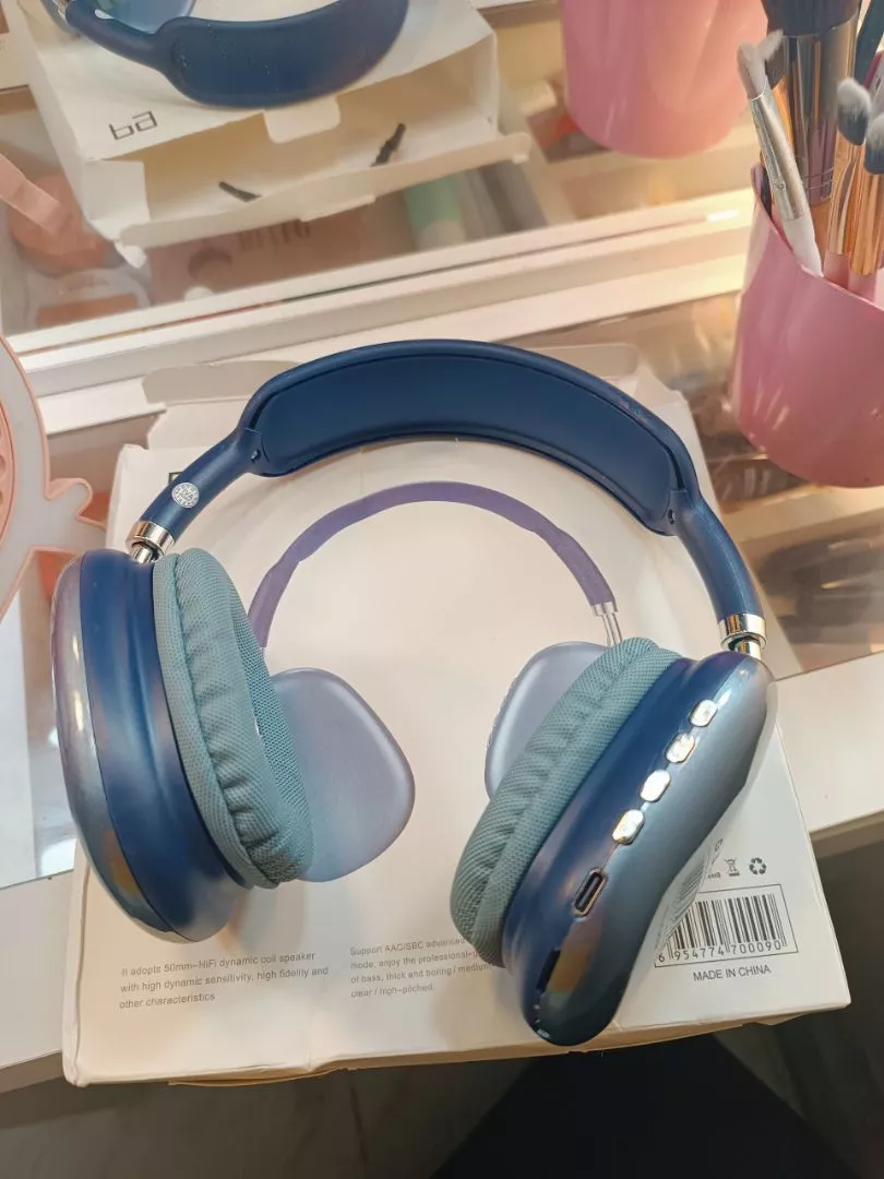 Fone de Ouvido Bluetooth Sem Fio Esportivo HiFi à Prova d'Água IZEMUSIC PRO photo review