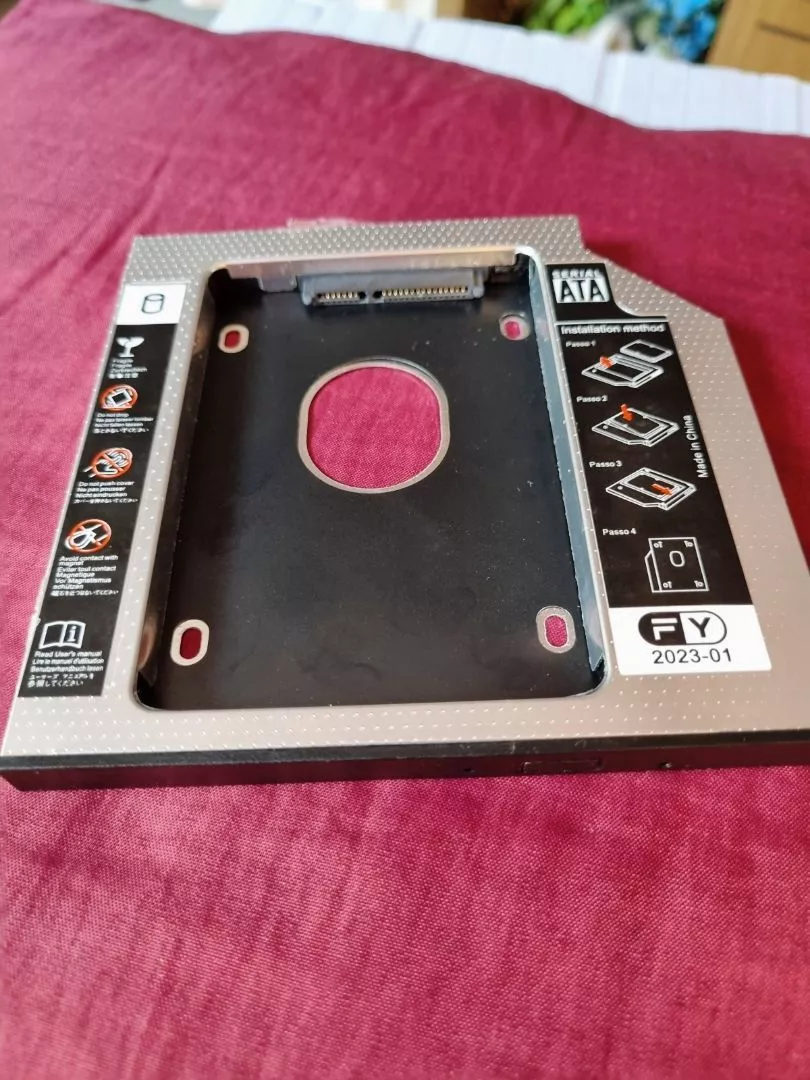 Adaptador Caddy Universal 2.5 HD SSD Sata para Notebook 9.5mm 12.7mm IZEBOOST STORAGE photo review