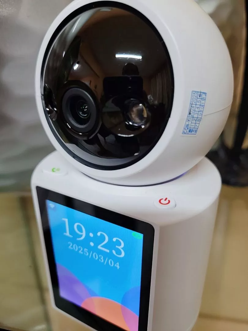 Câmera de Segurança WiFi 1080P Visão Noturna Colorida Detecção de Movimento IZEWATCH PRO photo review