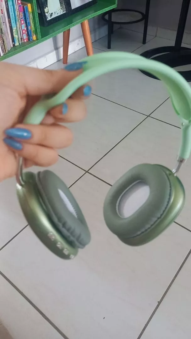 Fone de Ouvido Bluetooth Over Ear à Prova D'Água com Microfone IZEPLAY PRO photo review