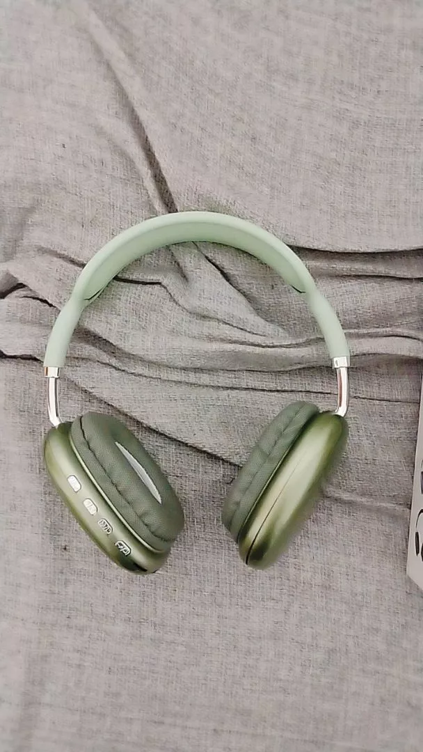 Fone de Ouvido Bluetooth Sem Fio Esportivo HiFi à Prova d'Água IZEMUSIC PRO photo review