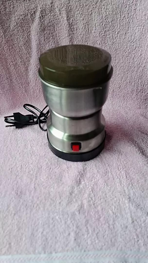 Moedor de Grãos e Café Elétrico 4 Lâminas Inox 300ml Alta Velocidade IZEGRIND PRO photo review