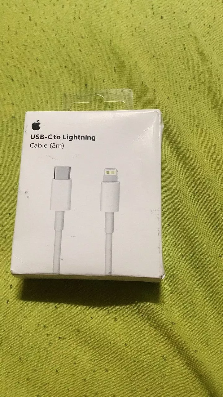 Cabo Apple USB-C para Lightning 20W Recarga Rápida Sincronização 2 Metros IZEFAST CHARGE photo review