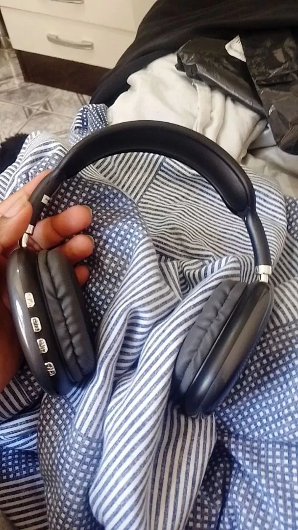 Fone de Ouvido Bluetooth Over Ear à Prova D'Água com Microfone IZEPLAY PRO photo review