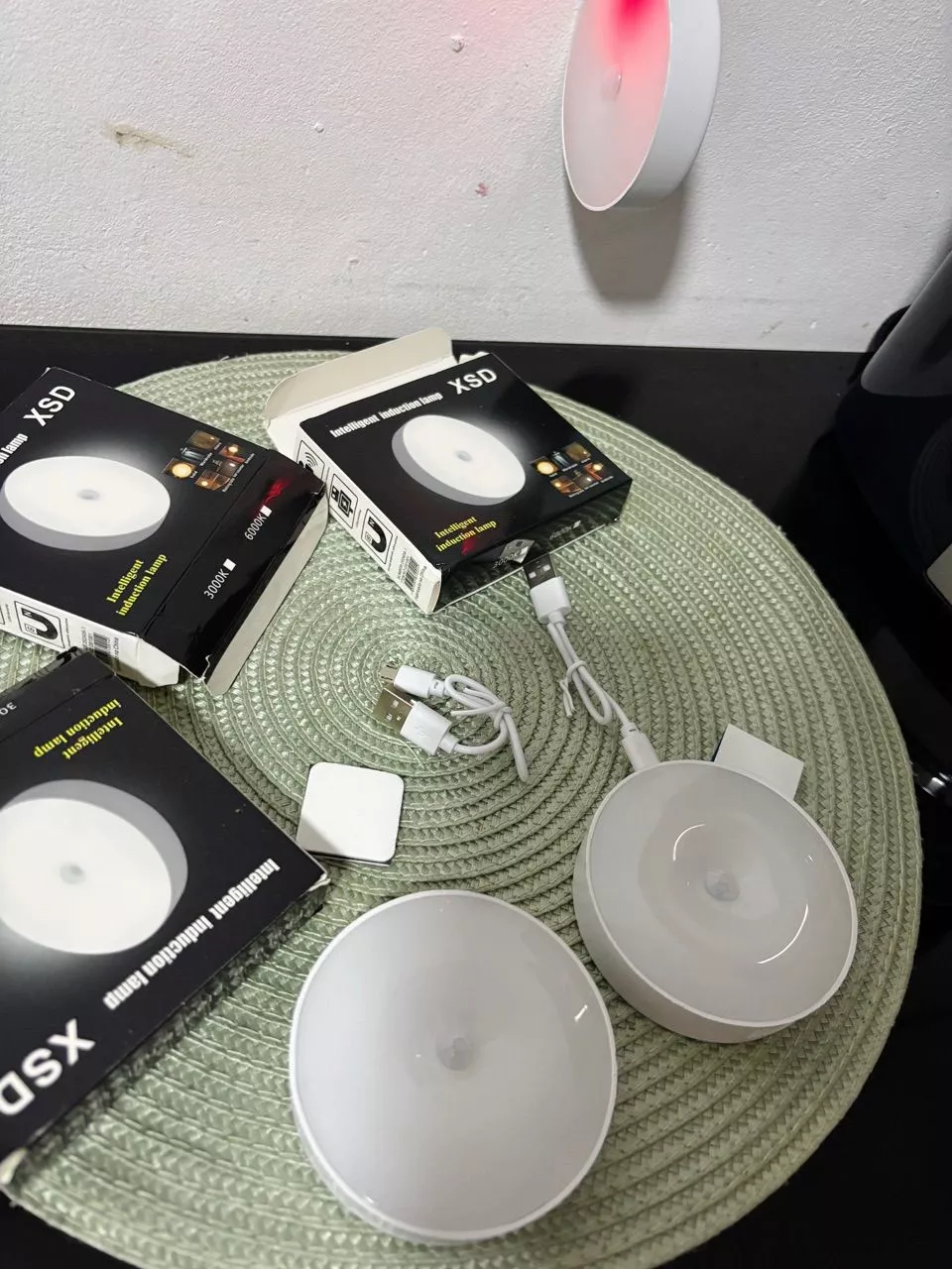 Luminária LED Sensor de Presença Recarregável USB Luz Fria Multiuso IZEDETECT BRIGHT photo review