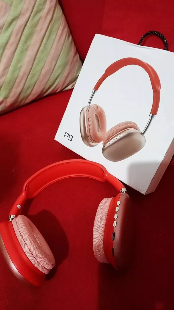 Fone de Ouvido Bluetooth Over Ear à Prova D'Água com Microfone IZEPLAY PRO photo review
