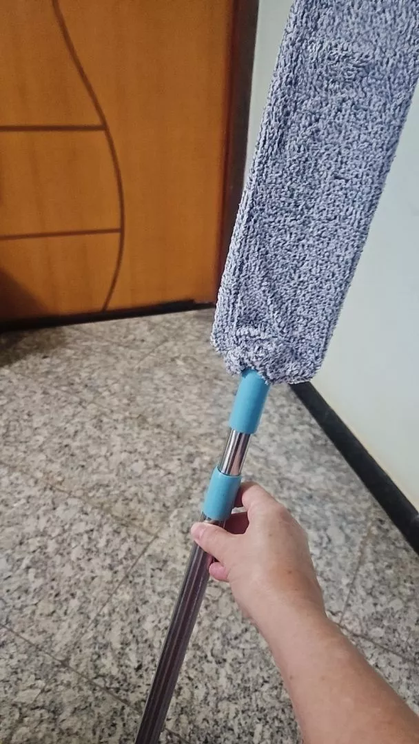 Espanador de Pó Flexível Estático Extensível 130cm Lavável IZECLEAN FLEX photo review