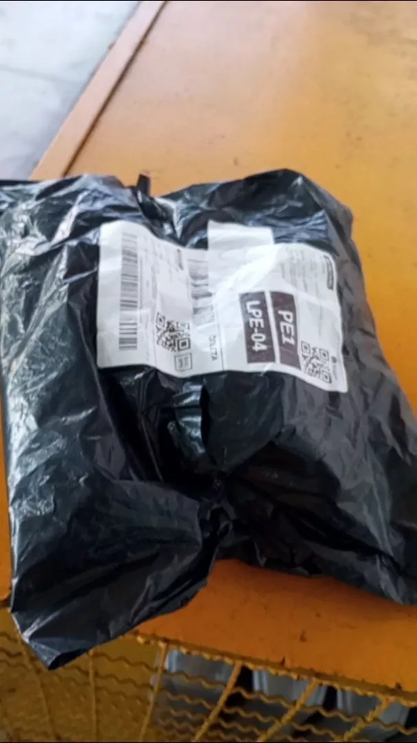 Suporte Veicular para Celular 360º Rotação Ventosa Ajustável IZEHOLD PRO photo review