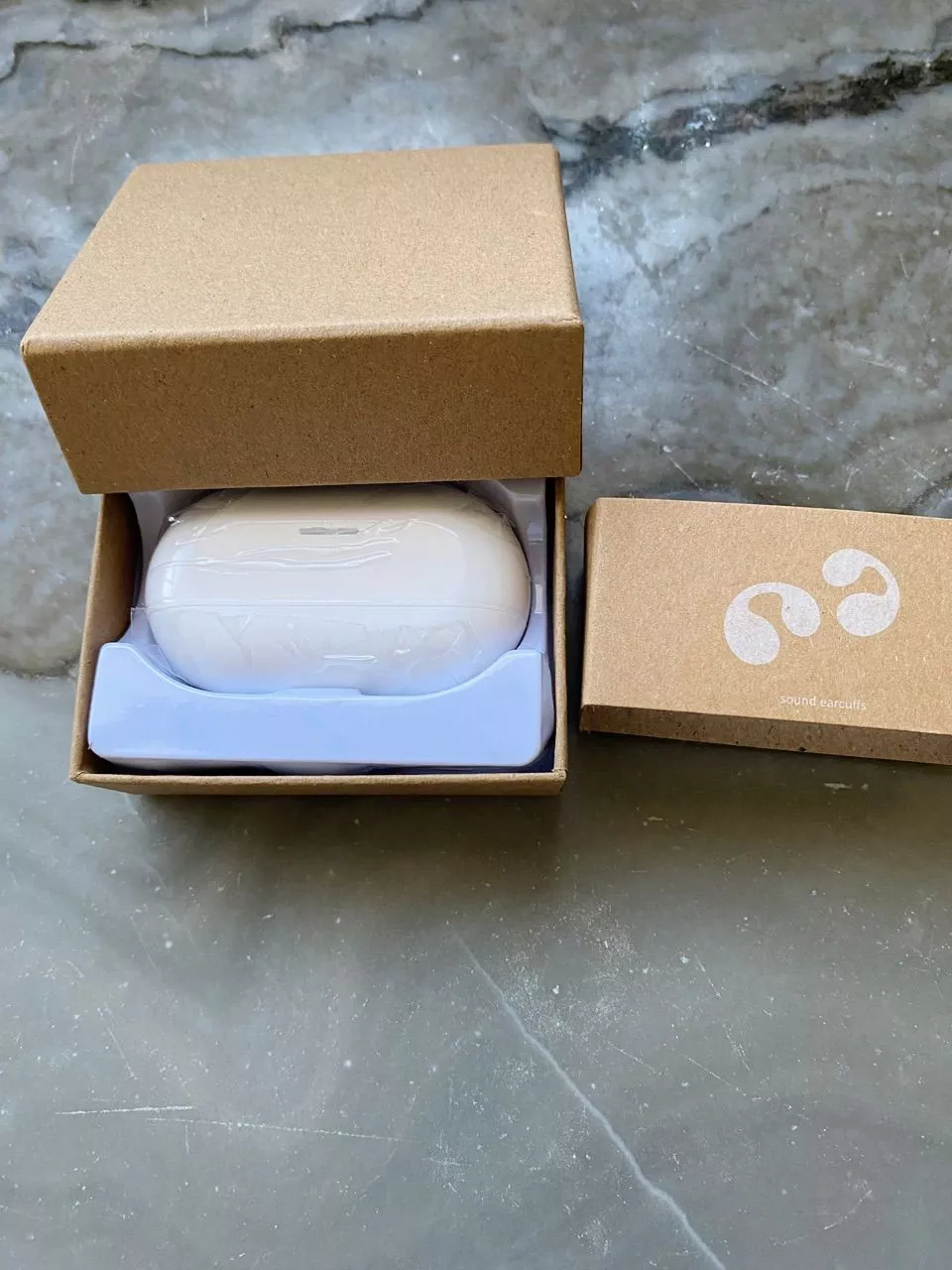 Fone de Ouvido Condução Óssea Sem Fio Bluetooth Esportivo, Leve, Compatível com Celular IZEFIT WAVE photo review