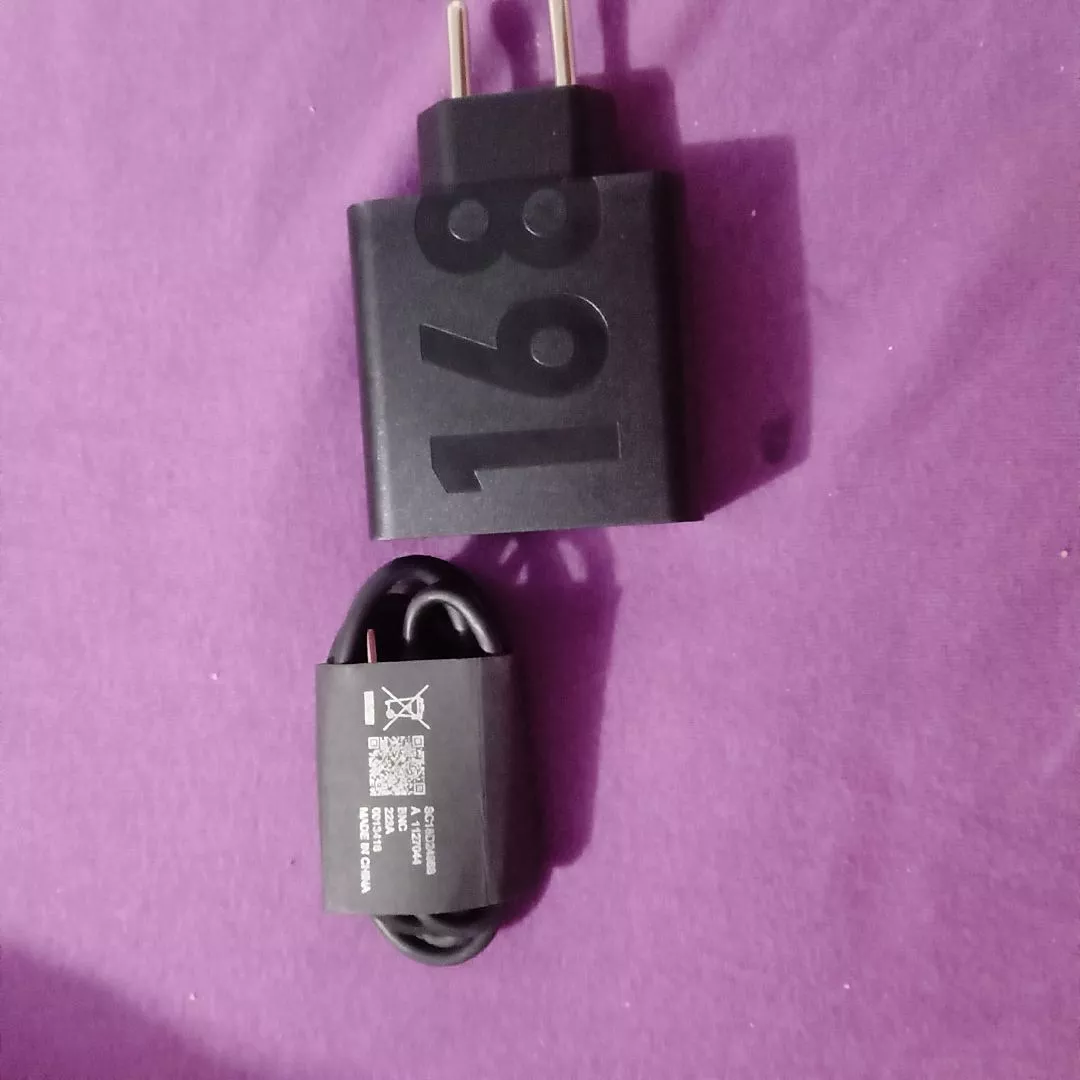 Carregador Turbo Parede 168W Tipo-C Bivolt Qualcomm Fast Charge Universal IZECHARGE MAX photo review