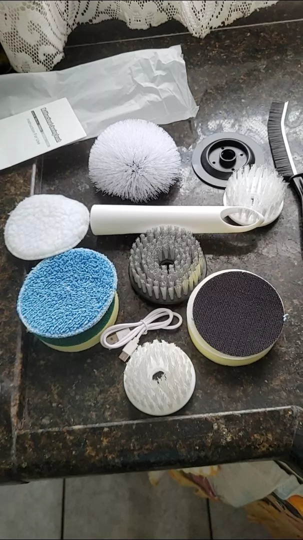 Escova de Limpeza Elétrica Rotativa 9 em 1 com Dispenser de Sabão, Sem Fio, Recarregável, Multiuso IZEPOWER CLEAN photo review