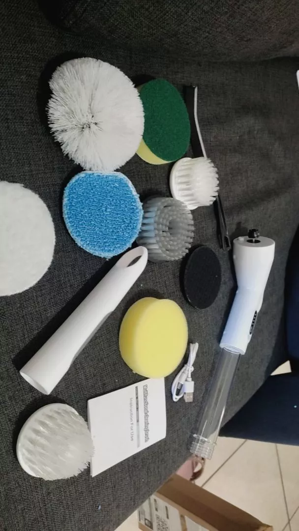 Escova de Limpeza Elétrica Rotativa 9 em 1 com Dispenser de Sabão, Sem Fio, Recarregável, Multiuso IZEPOWER CLEAN photo review