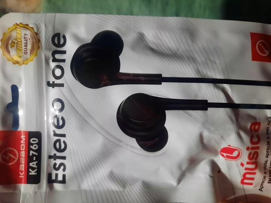 Fone de Ouvido Intra Auricular P2 com Microfone, Compatível Android, Som Limpo IZECLARITY FIT photo review
