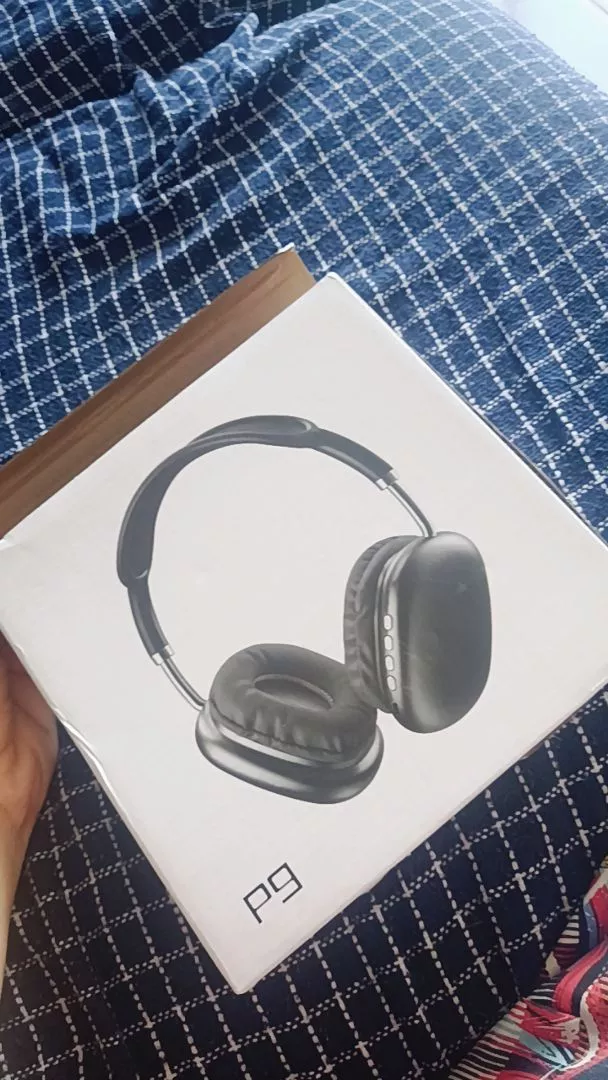 Fone de Ouvido Bluetooth Over Ear à Prova D'Água com Microfone IZEPLAY PRO photo review