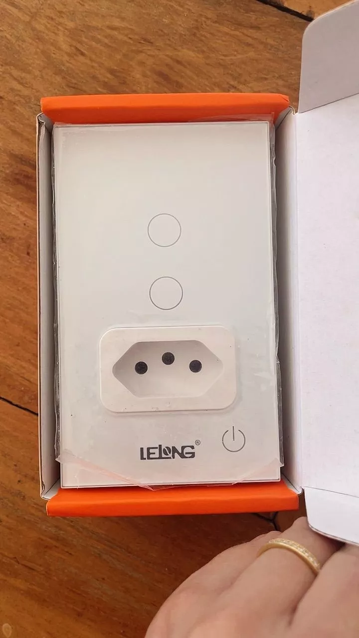 Tomada Inteligente Wi-Fi Painel de Vidro Controle App e Voz IZEGLASS SMART photo review