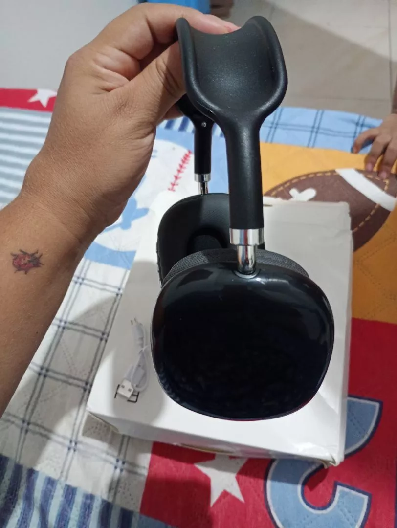 Fone de Ouvido Bluetooth Over Ear à Prova D'Água com Microfone IZEPLAY PRO photo review