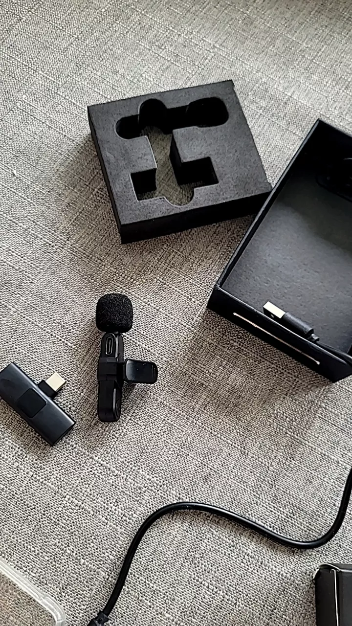 Microfone de Lapela Sem Fio Compatível iPhone e Android, Áudio Profissional, Longo Alcance IZEVOX PRO photo review