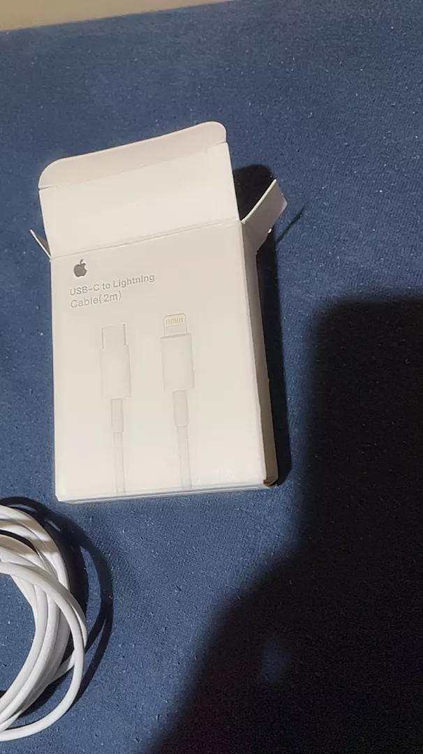 Cabo Apple USB-C para Lightning 20W Recarga Rápida Sincronização 2 Metros IZEFAST CHARGE photo review