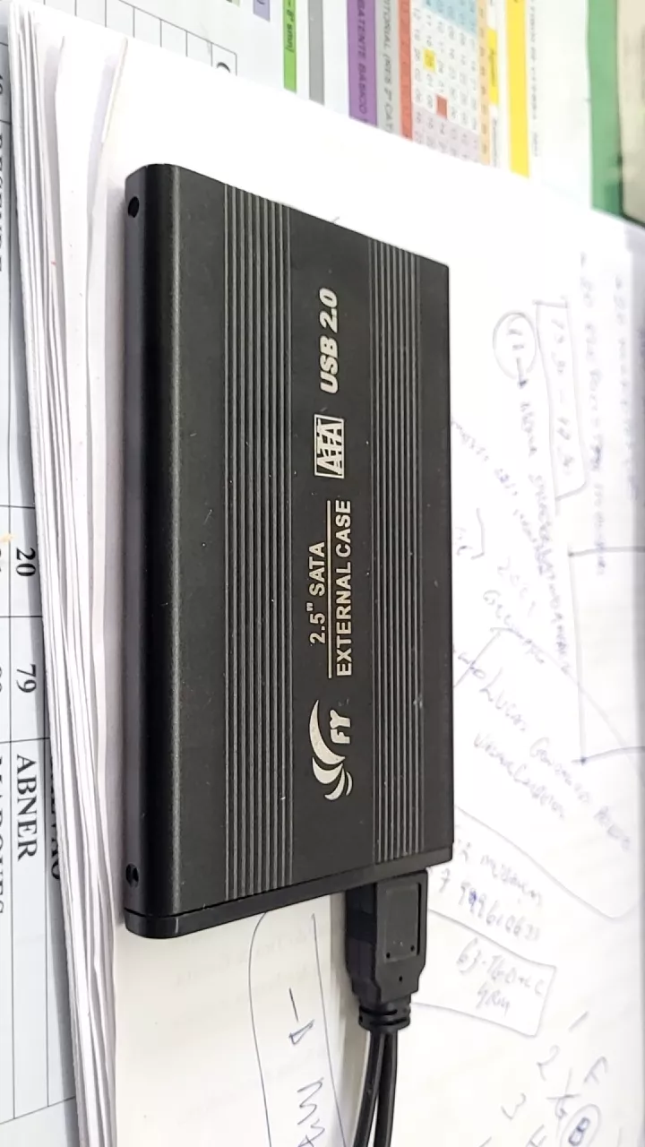 Case Externo HD 2.5 Sata USB 6Gbps Alumínio Plug and Play IZESTORAGE FLEX photo review