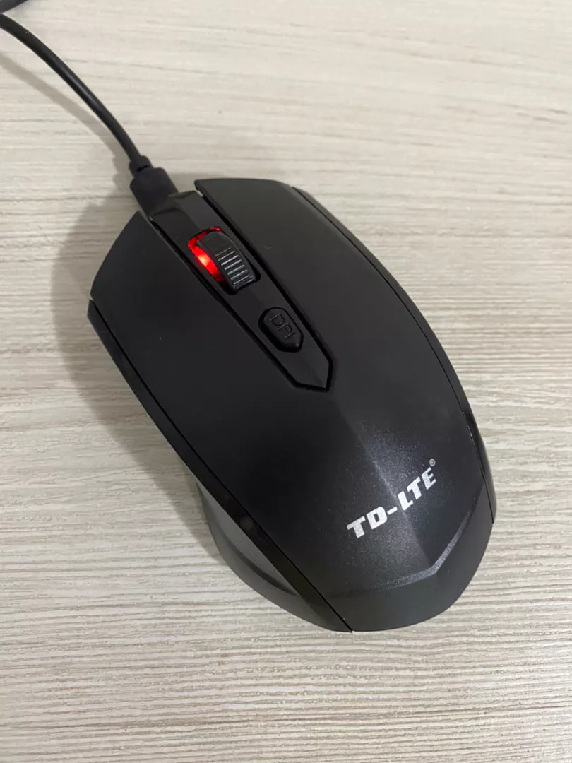 Mouse Sem Fio Recarregável 3200DPI KA-612 KAPBOM, 2.4Ghz, Compatível Windows e Mac, IZEPOWER PRO photo review
