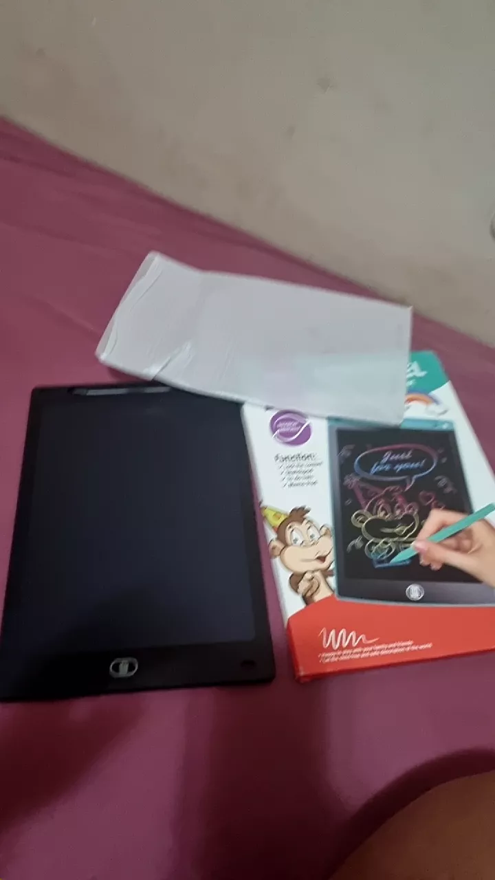 Tablet Infantil Escrita LCD 12 Polegadas Arco-Íris Reciclável IZEMAGIC KIDS photo review