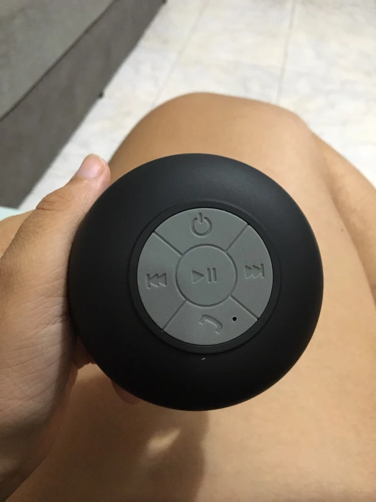 Caixa de Som Bluetooth À Prova d'Água Portátil com Ventosa IZEWAVE SOUND photo review
