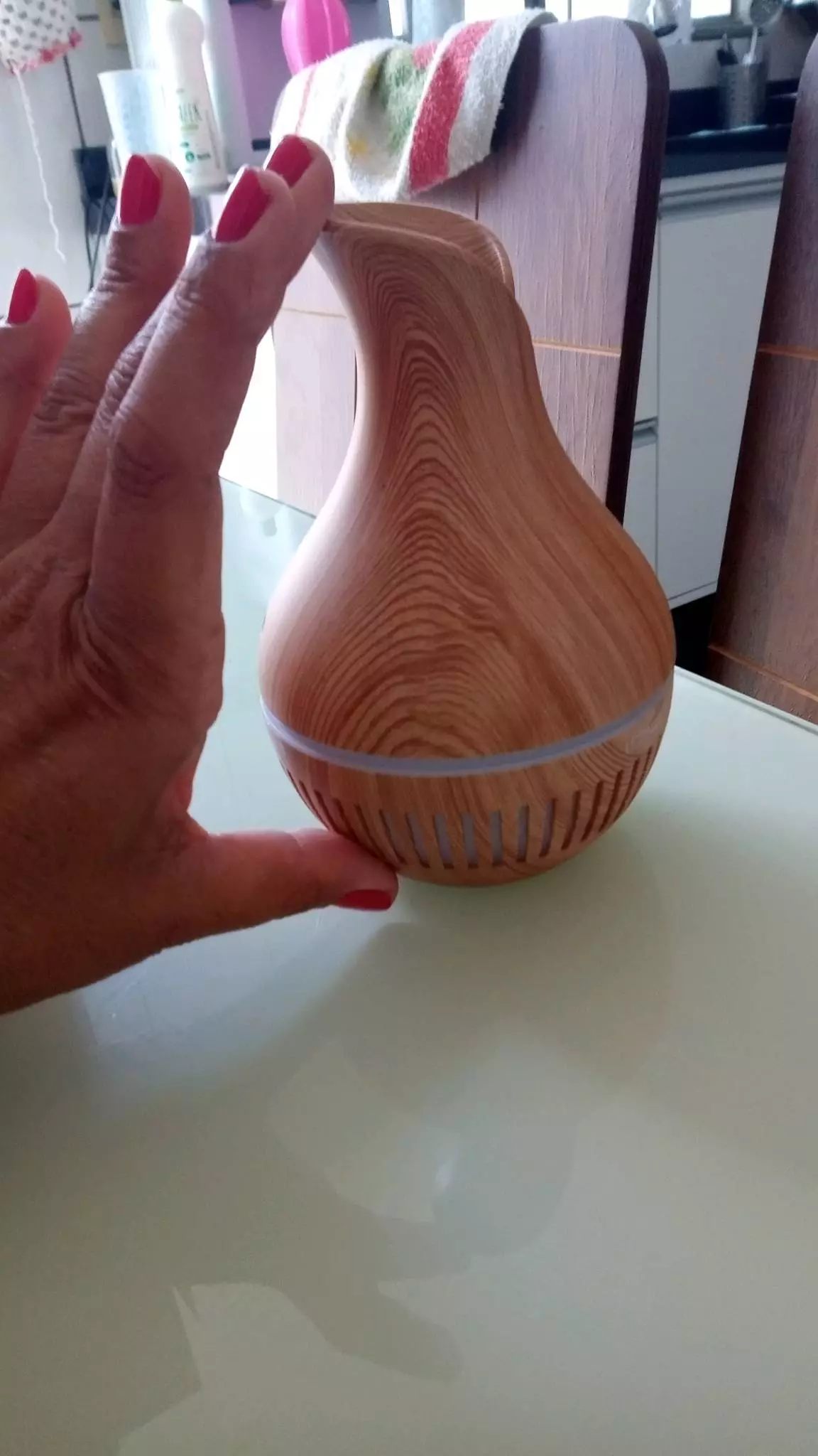 Umidificador Aromatizador Silencioso Madeira LED Recarregável IZEWOOD AIR photo review