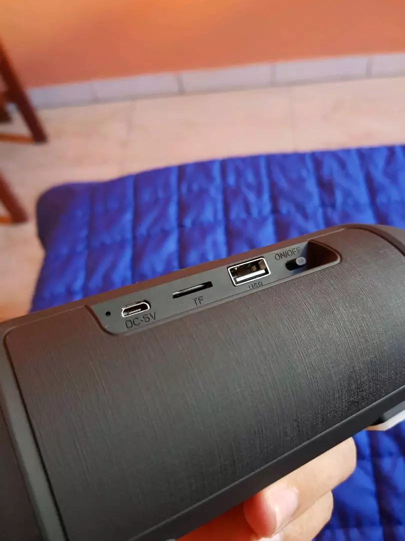 Caixa de Som Bluetooth Portátil Graves Fortes 6h de Bateria IZEBOOST SOUND photo review