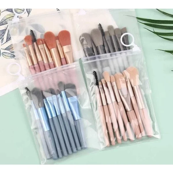 Kit de Pincéis de Maquiagem 8 Peças com Estojo Transparente Para Viagem Cerdas Macias Face e Olhos IZEGLAM TOUCH