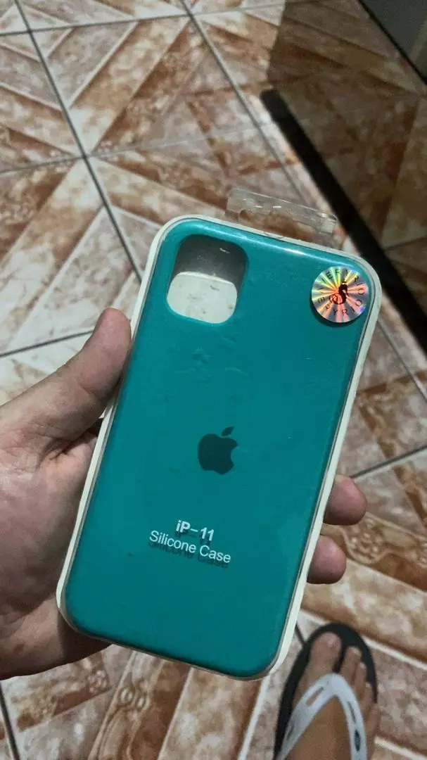 Capa Silicone iPhone 11 Proteção Aveludada Cores Variadas IZESOFT SHIELD photo review