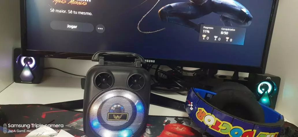 Caixa de Som Bluetooth 5.0 10W RGB Bateria Longa Duração IZEBOOST SOUND photo review