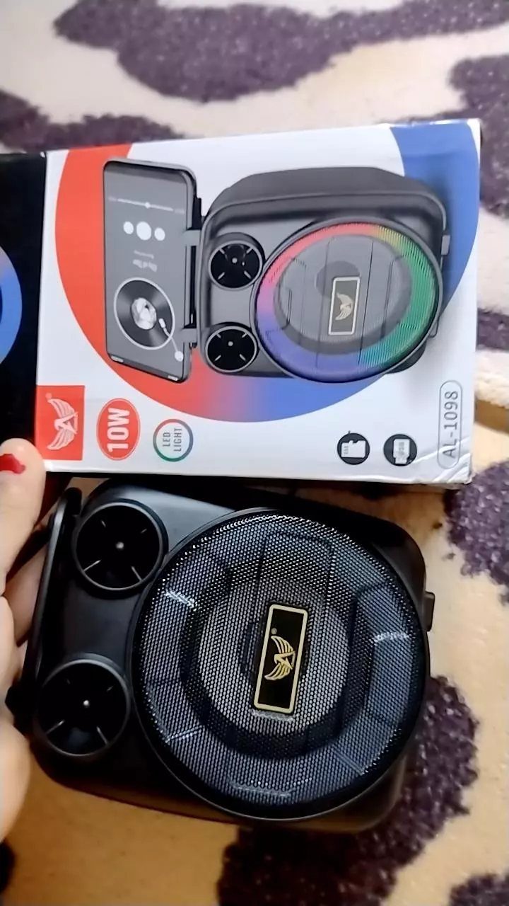 Caixa de Som Bluetooth 5.0 10W RGB Bateria Longa Duração IZEBOOST SOUND photo review