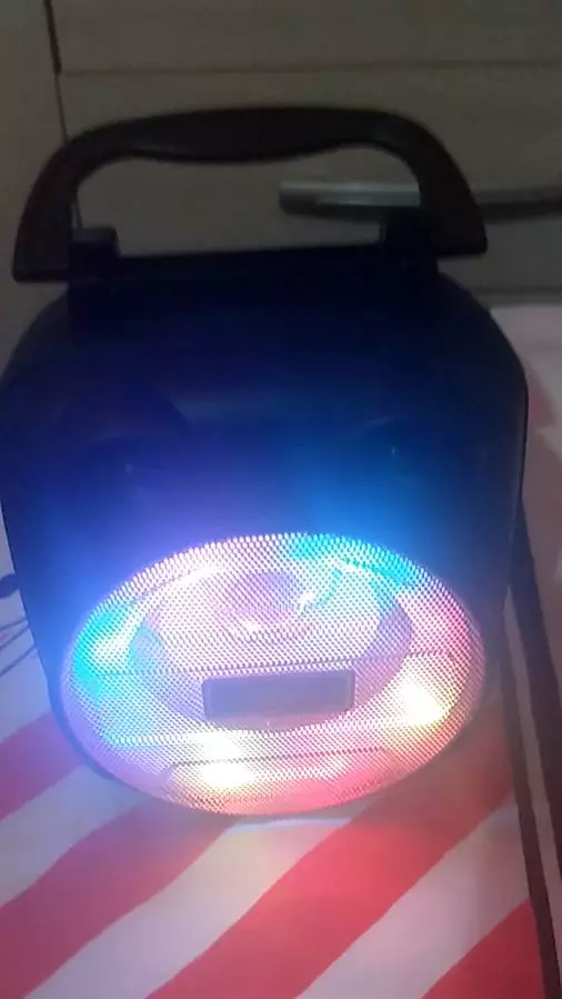 Caixa de Som Bluetooth 5.0 10W RGB Bateria Longa Duração IZEBOOST SOUND photo review