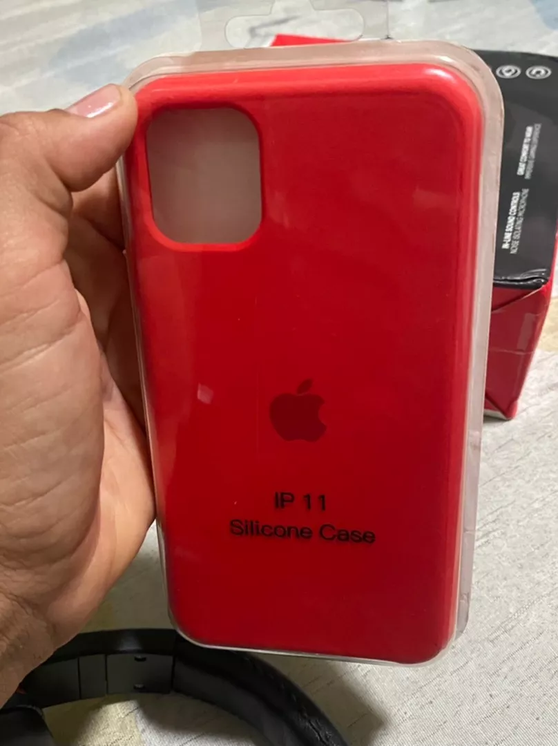 Capa Silicone iPhone 11 Proteção Aveludada Cores Variadas IZESOFT SHIELD photo review