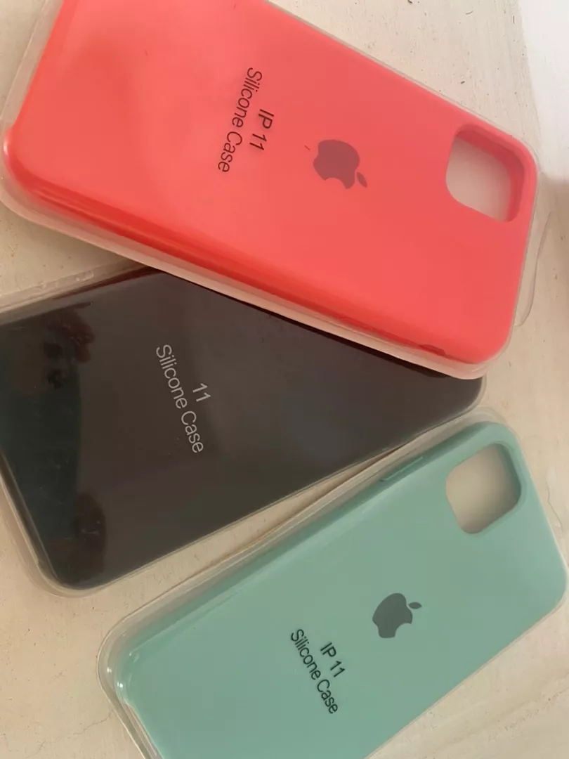 Capa Silicone iPhone 11 Proteção Aveludada Cores Variadas IZESOFT SHIELD photo review